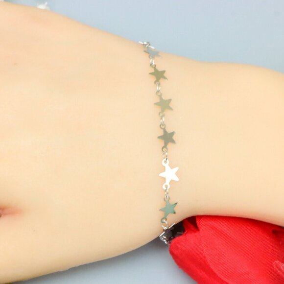 "Elegant & Trendy Bracelet, A Perfect Gift for Women, Thoughtful, EVCH1731 - Picture 2 of 10